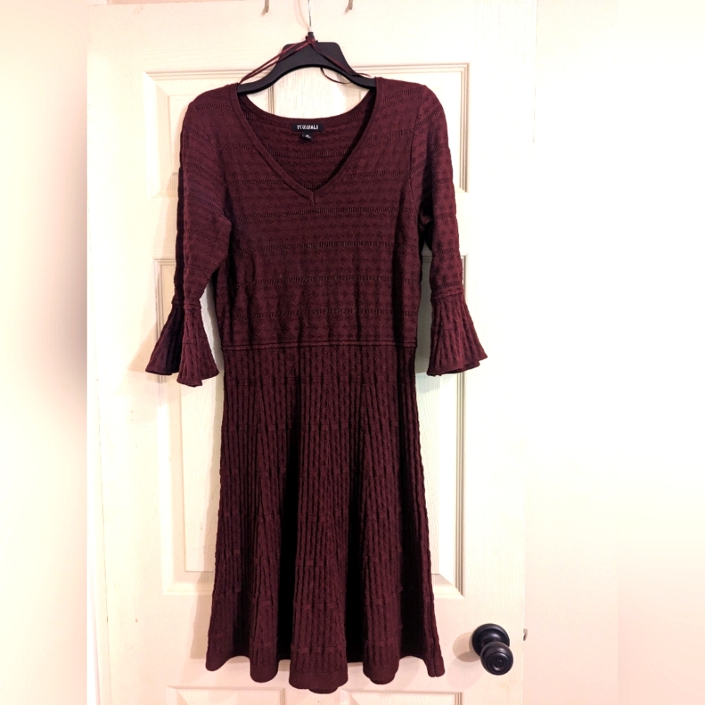 Roz and Ali Dress Size Medium